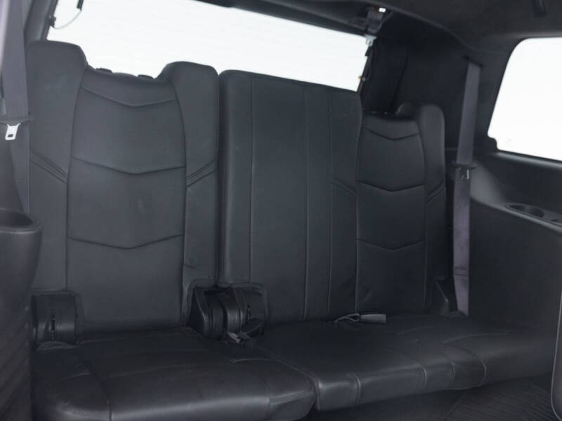 2017 Cadillac Escalade Platinum