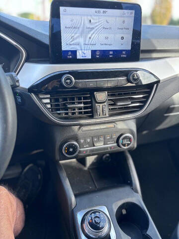 2020 Ford Escape SE
