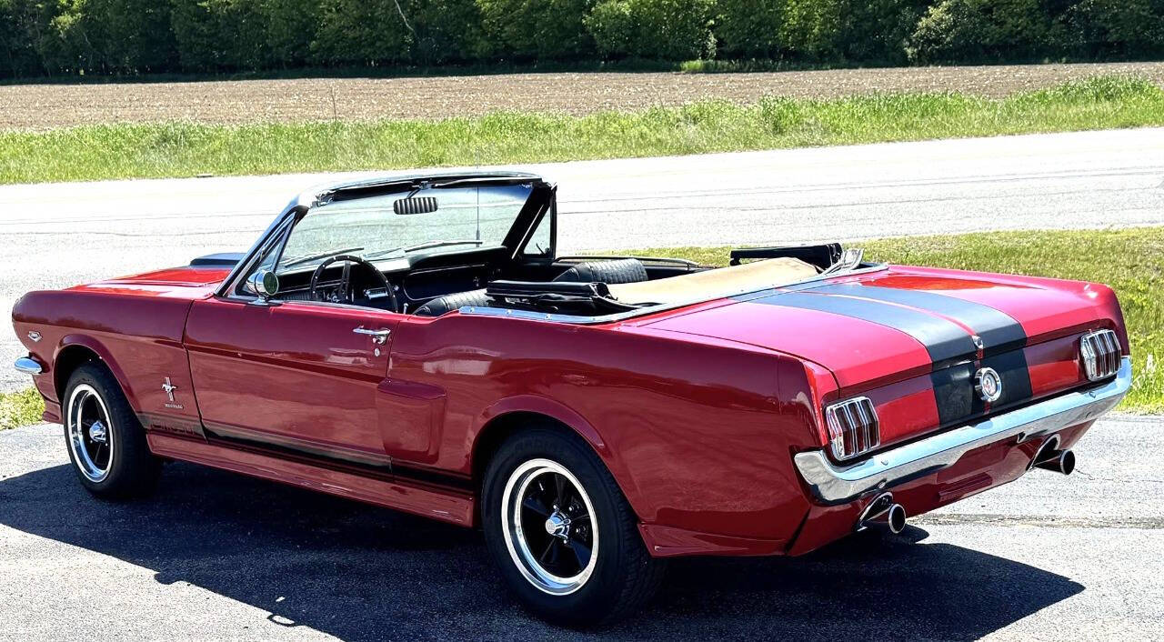 1965 Ford Mustang 72