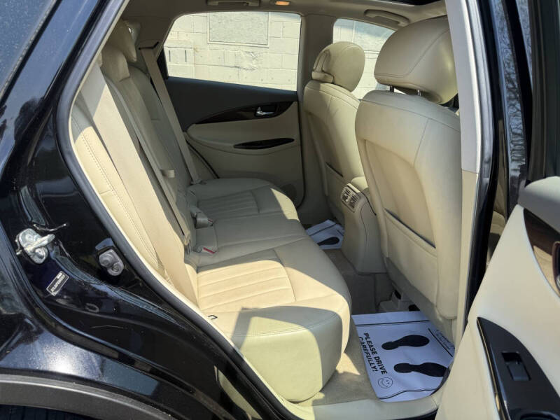 2012 Infiniti EX35