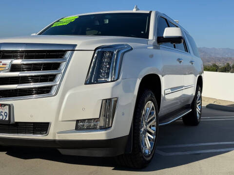 2017 Cadillac Escalade ESV Standard