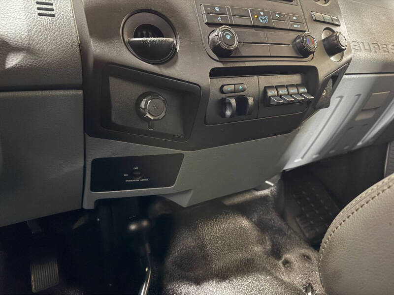 2011 Ford F-350 Super Duty XL