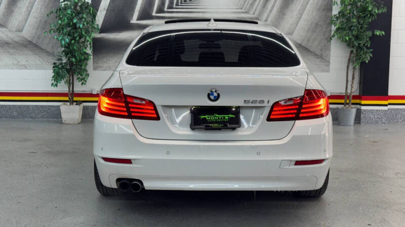 2016 BMW 5 Series 528i