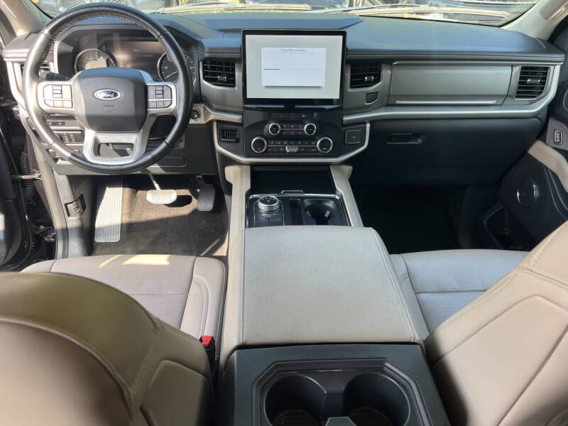 2023 Ford Expedition MAX XLT