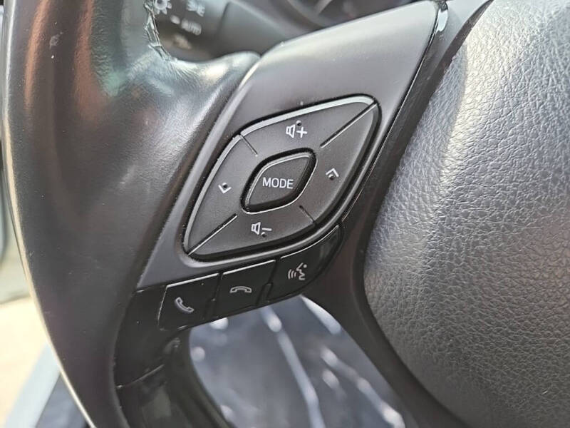 2019 Toyota C-HR XLE