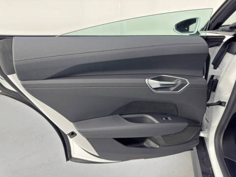 2022 Audi e-tron GT quattro Premium Plus