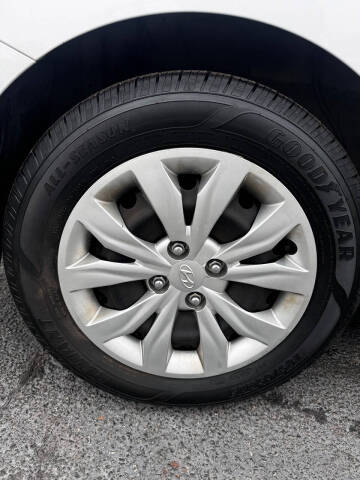 2018 Hyundai Accent SE