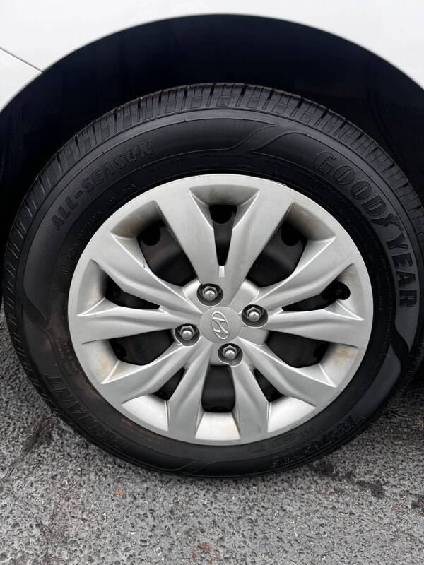 2018 Hyundai Accent SE