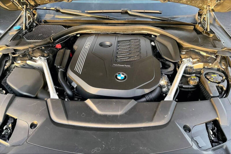 2022 BMW 7 Series 740i