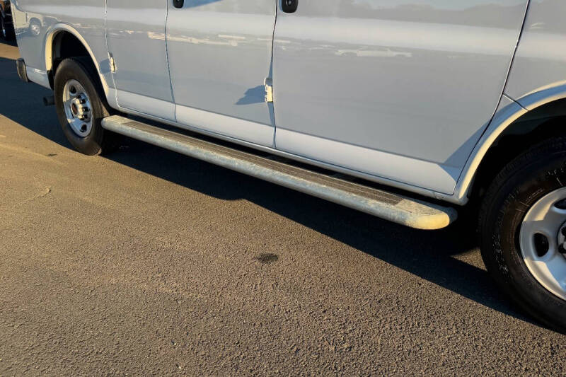 2024 GMC Savana 2500