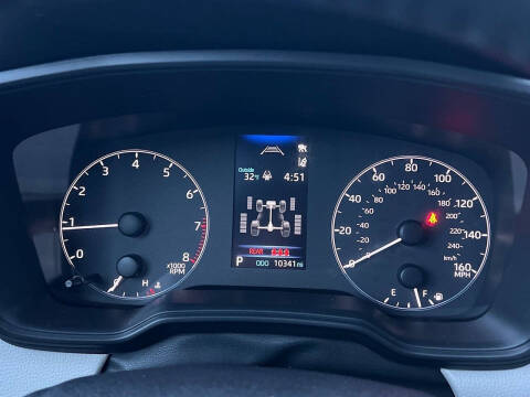 2024 Toyota Corolla Cross LE