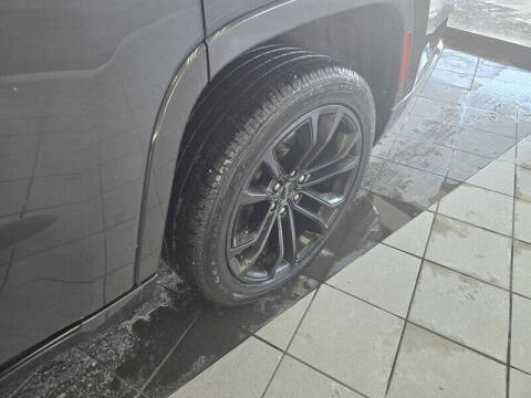 2022 Jeep Grand Wagoneer Series II