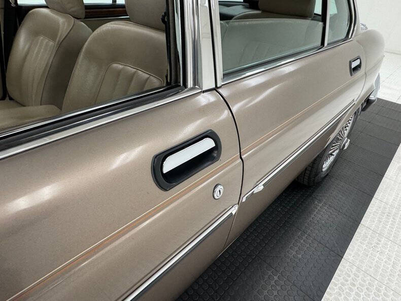 1986 Jaguar XJ-Series XJ6 Vanden Plas