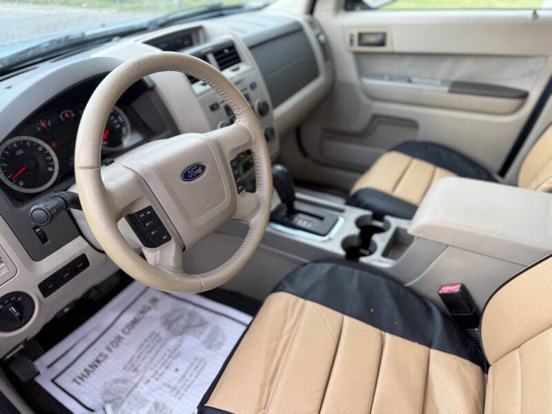 2011 Ford Escape XLT