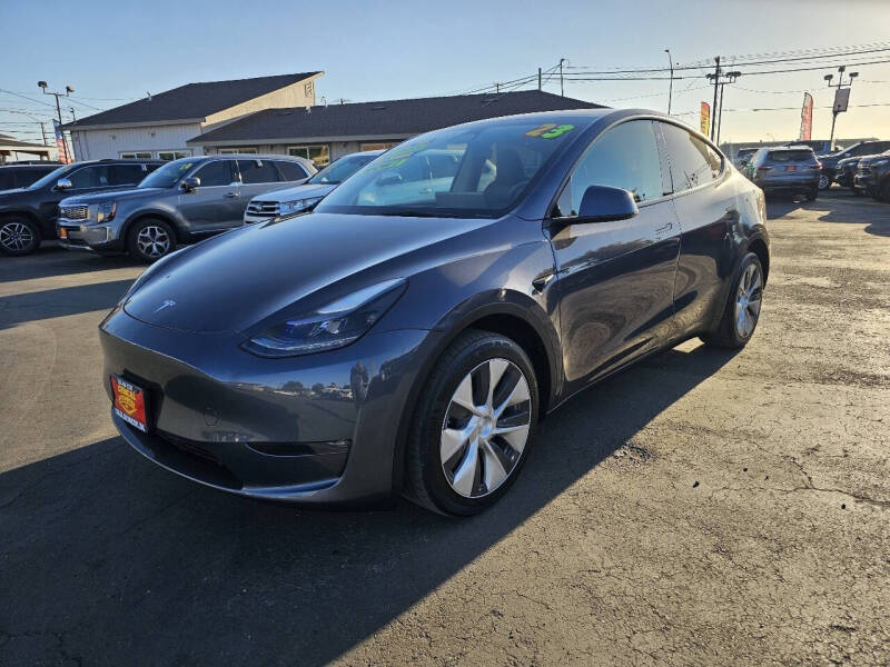 2023 Tesla Model Y Long Range