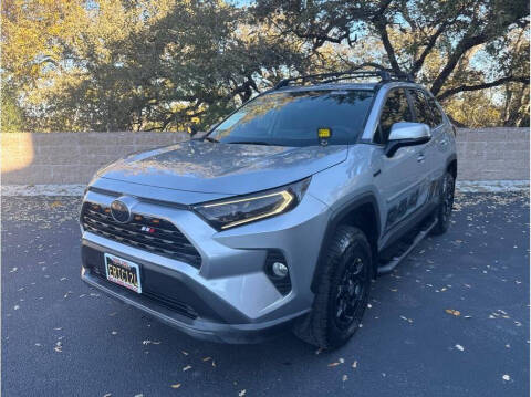 2019 Toyota RAV4 Hybrid XLE