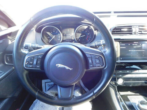 2017 Jaguar XE 25t Premium