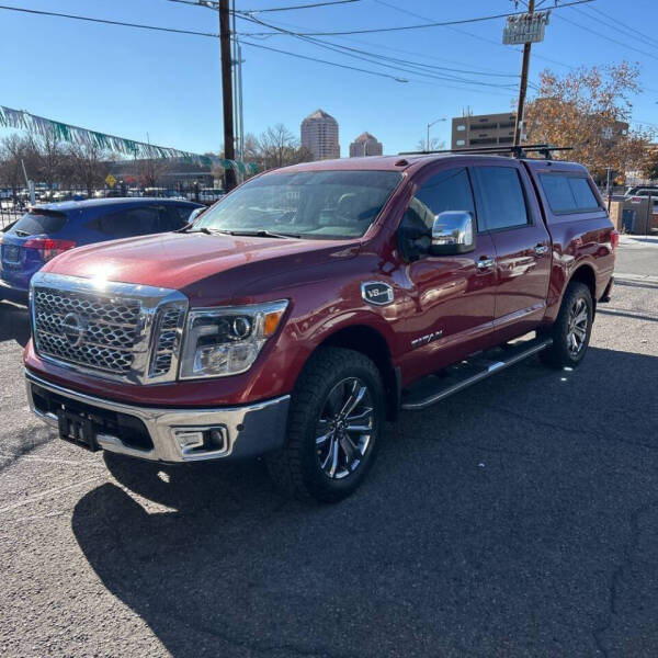 2017 Nissan Titan SL