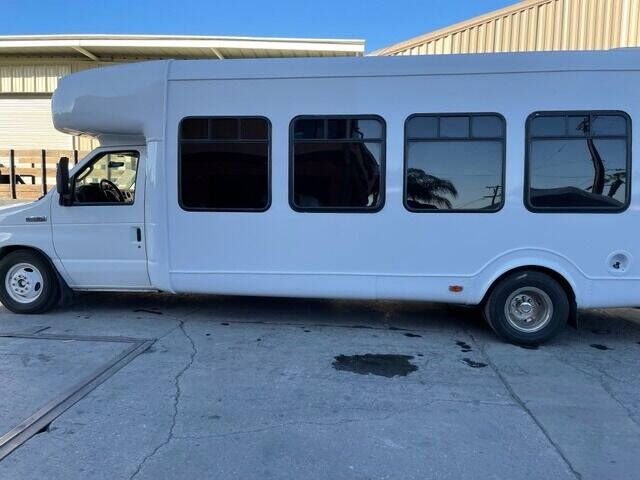 2010 Ford E-450