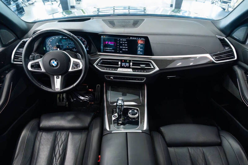 2023 BMW X5 M50i
