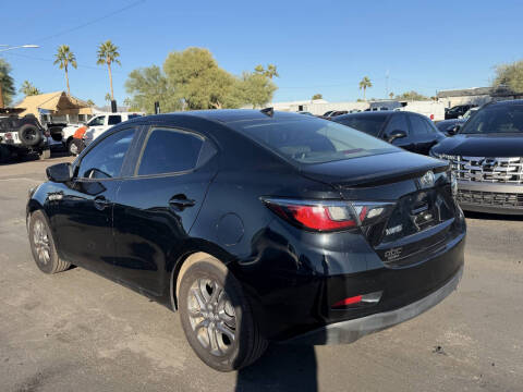 2019 Toyota Yaris LE