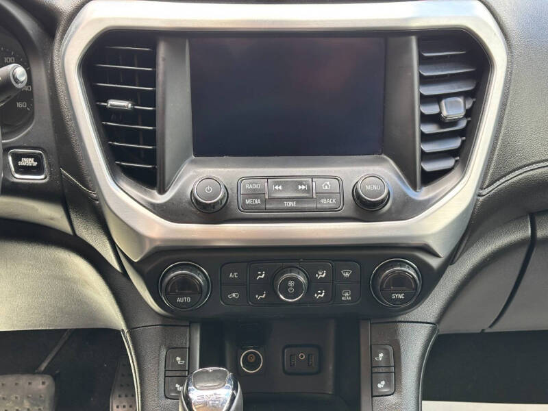 2017 GMC Acadia SLT-1