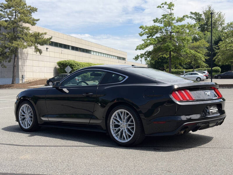 2017 Ford Mustang EcoBoost Premium