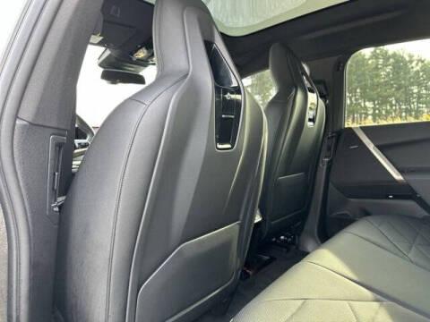 2025 BMW iX xDrive50