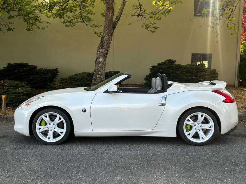 Used 2010 Nissan 370Z Touring with VIN JN1AZ4FH6AM302016 for sale in Kirkland, WA