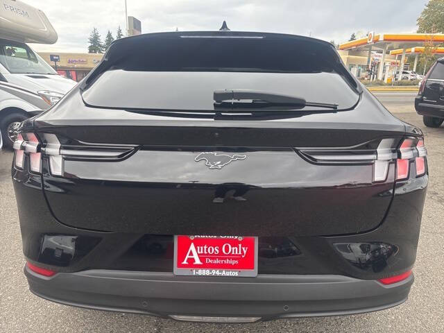 2022 Ford Mustang Mach-E Select