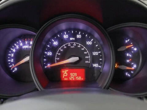 2016 Kia Rio 5-Door LX