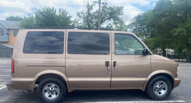 2002 GMC Safari SLE