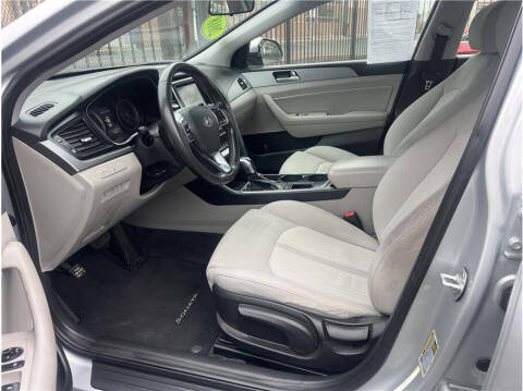 2018 Hyundai Sonata Hybrid SE