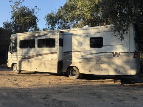 2003 Winnebago Adventurer