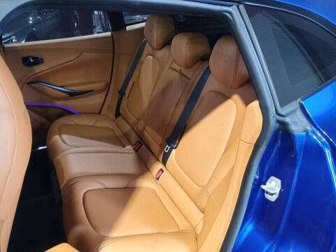 2021 Aston Martin DBX
