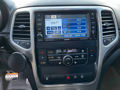 2011 Jeep Grand Cherokee Laredo