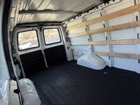 2024 GMC Savana 2500