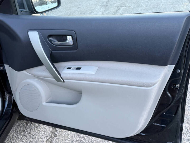 2011 Nissan Rogue S