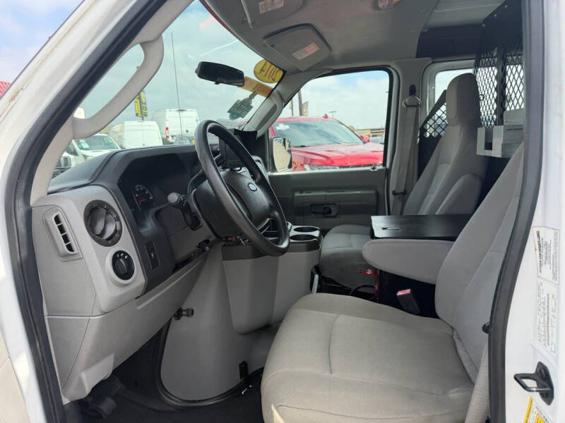 2014 Ford E-Series E-150