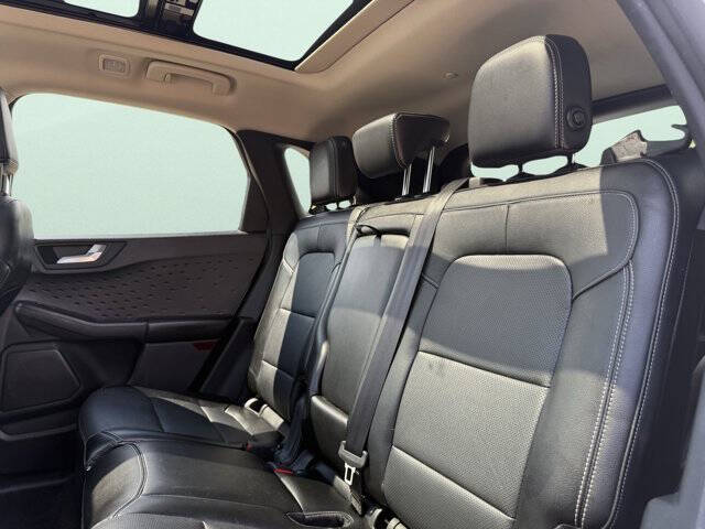 2020 Ford Escape Hybrid Titanium