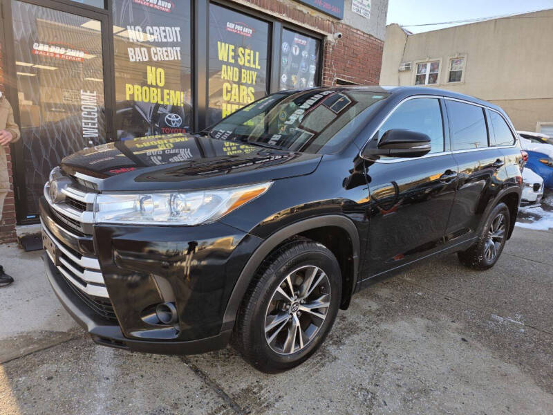 2018 Toyota Highlander LE