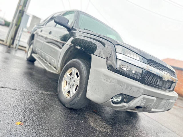 2002 Chevrolet Avalanche for sale at Somerset Auto Sales in Somerset, KY