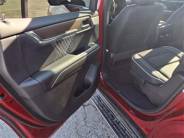 2024 GMC Acadia Denali