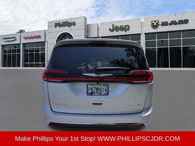 2026 Chrysler Pacifica Limited