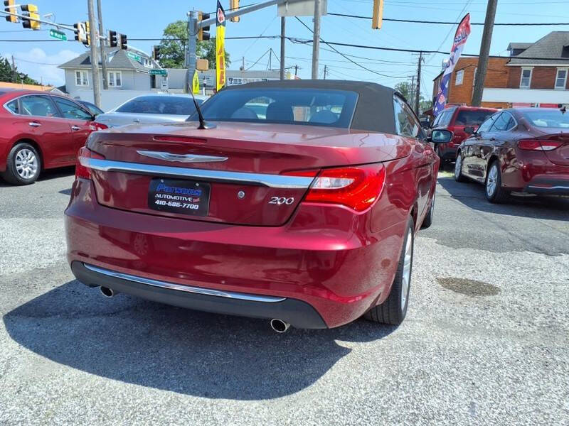 2012 Chrysler 200 Touring