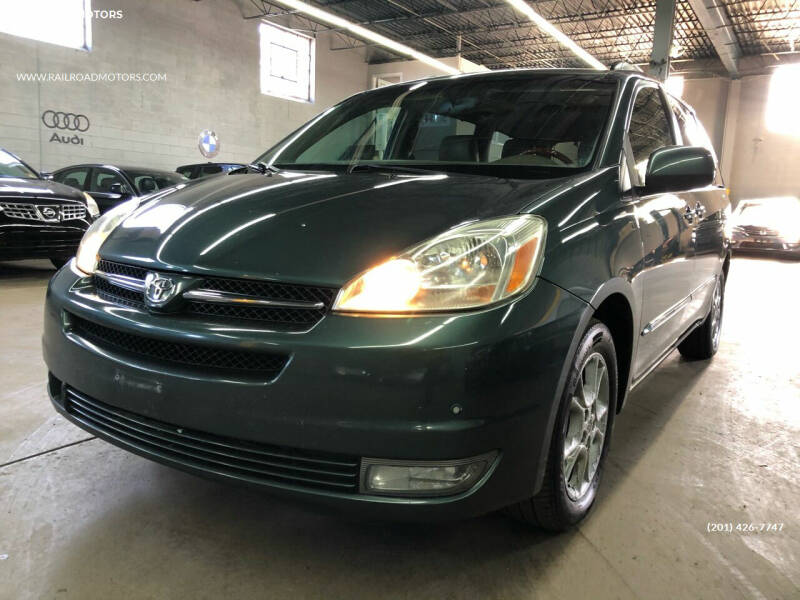 2005 Toyota Sienna for sale at RAILROAD MOTORS in Hasbrouck Heights NJ