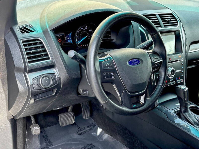 2017 Ford Explorer Limited