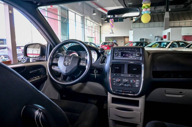 2017 Dodge Grand Caravan SE Plus