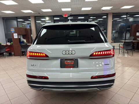 2022 Audi Q7 quattro Premium Plus 55 TFSI