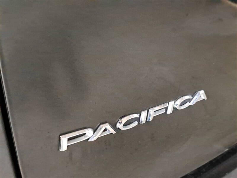 2018 Chrysler Pacifica Touring L